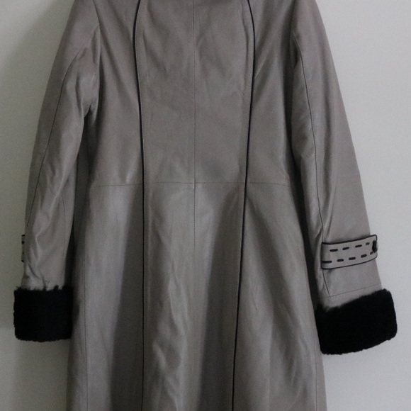 Leather coat - Picture 2 of 7